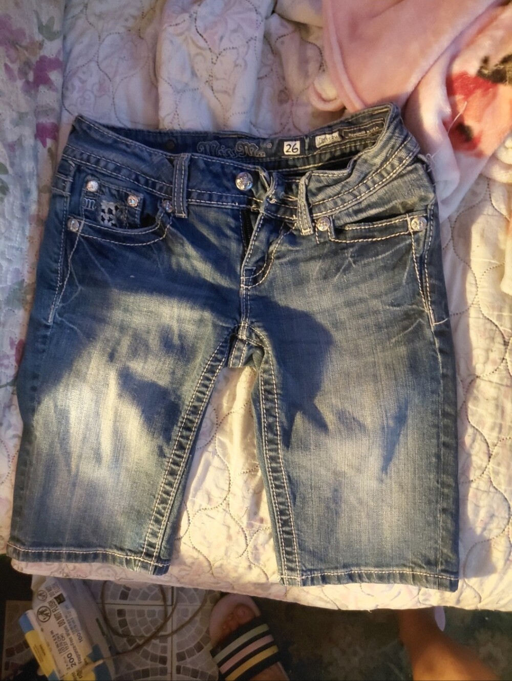 Womens Miss Me  Bemuda Shorts  Blue Denim with Contrast Stitching  Size 26